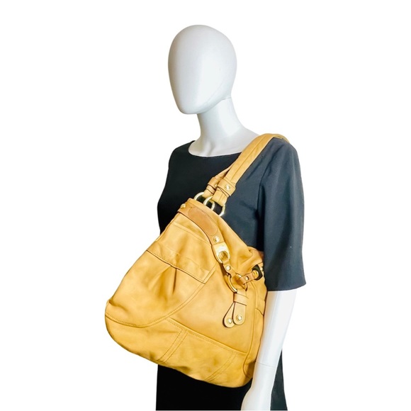 NWT - B MAKOWSKY - Tan Pebble Leather Shoulder Handbag With Dust Bag! - Picture 8 of 17